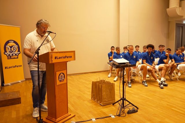 Συρίδης: «Eίναι μεγάλη ανάγκη να παίζει η ομάδα σε γεμάτο γήπεδο»